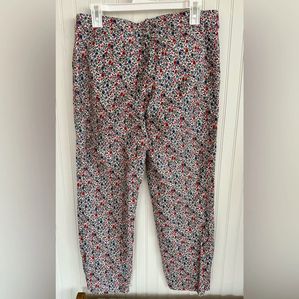 LOFT Floral Pants Size 8